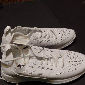 Athletec Chopout Youth NWT Memo-Tech soles Sz 5M